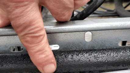 Demonstration of waterlogged heat pump pipe insulation