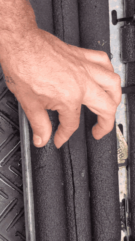 Demonstration showing the extent of water saturation in pipework protection